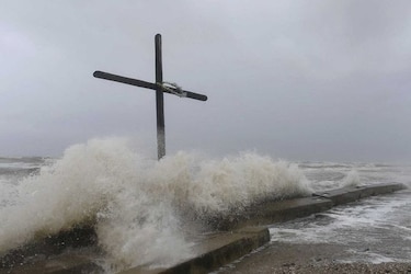 Huracán Harvey, a punto de desatar su furia contra Texas