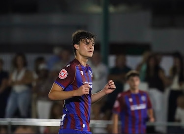 Juan Moltó se estrena con gol en la pretemporada del CD Extremadura