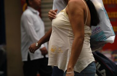 32 adolescentes se embarazan al día en Panamá