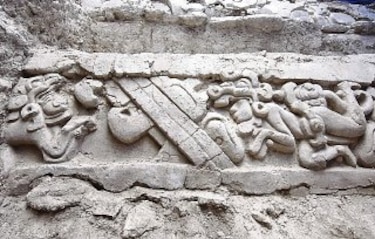 Descubren relieves mayas en Guatemala