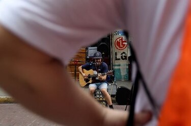 La peatonal se llena de arte