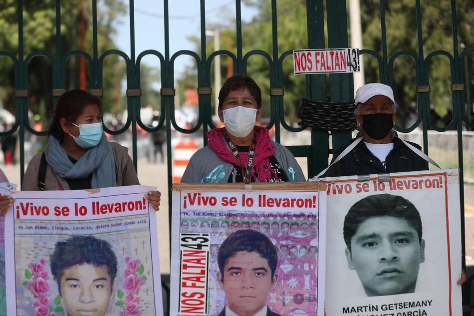 Gobierno de México pide a la Fiscalía que investigue la filtración de información del caso Ayotzinapa