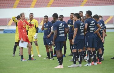 Mucho movimiento en las selecciones