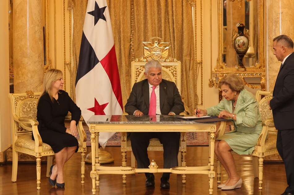 Gobernadores toman posesión de sus puestos; Marylín Vallarino asume en Panamá Oeste