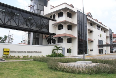 Catorce empresas interesadas en el proyecto de rehabilitación de la carretera David–Boquete