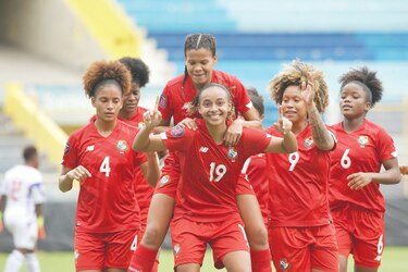 Quintana dice que el equipo femenino tendrá dos finales más en el mes de abril
