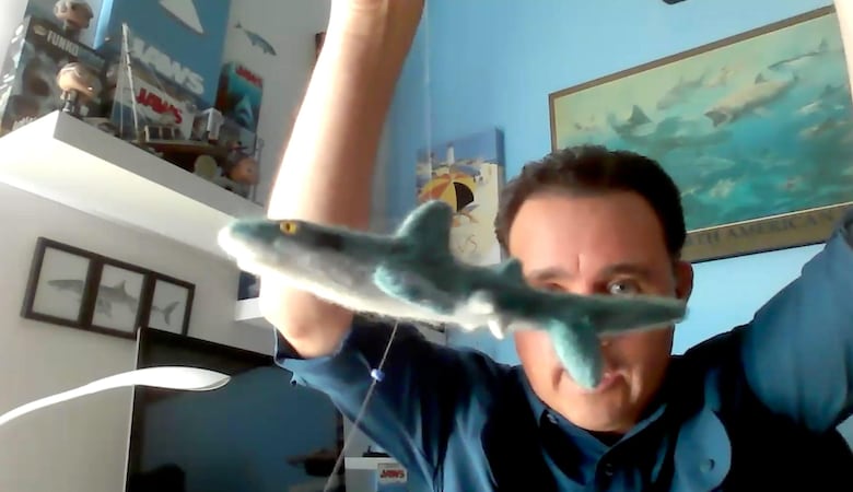 ‘Me perdonó la vida’: el impresionante relato del mexicano que sobrevivió a la mordida de un tiburón en la cabeza