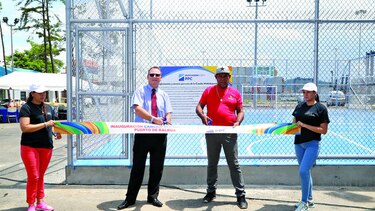 Hutchison Ports PPC inauguró cancha deportiva