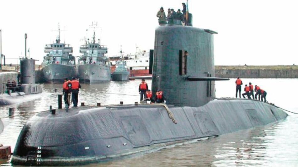 El submarino perdido hace un año sufrió una implosión