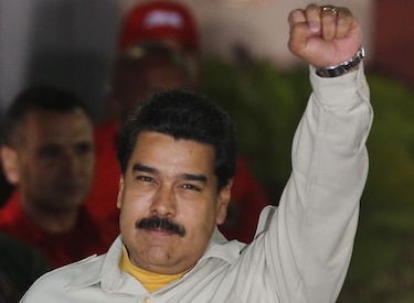 Maduro oficializa petición de poderes especiales a la Asamblea