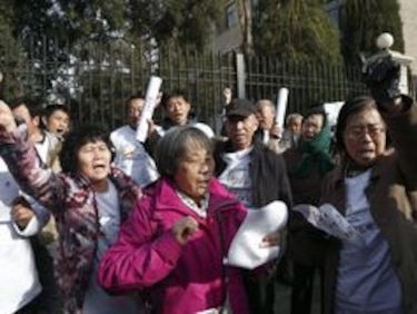 Gobierno malasio se compromete a continuar la búsqueda del vuelo MH370