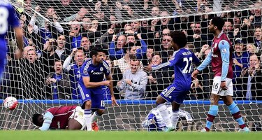 Chelsea y Manchester United se recuperan; el City golea y sigue de líder