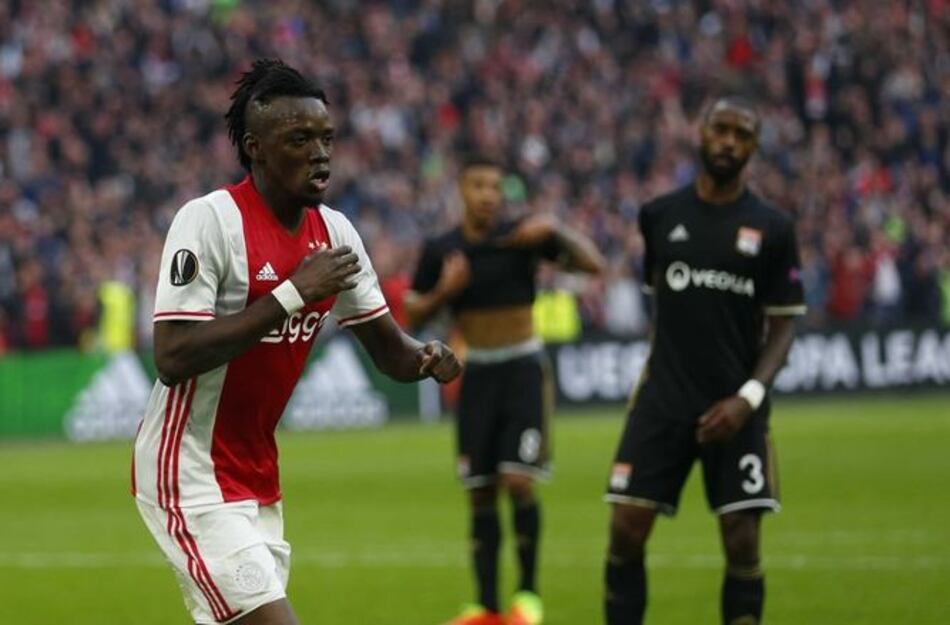 Ajax le pasa por encima al Lyon