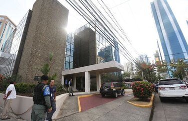 Ministerio Público allana las oficinas de Mossack Fonseca; busca correos