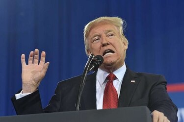 Nuevo decreto migratorio de Donald Trump es sometido a los tribunales en Estados Unidos