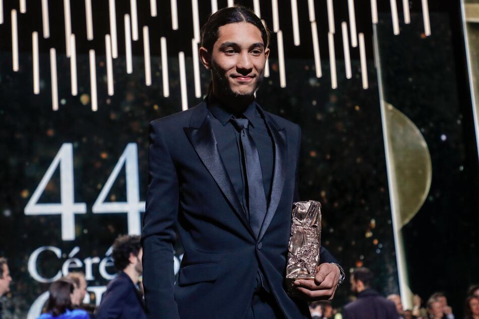 El actor francés Dylan Robert fue condenado a tres años de cárcel por varios robos