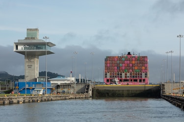 Trump elude responder sobre si el tema del Canal de Panamá sigue en su agenda