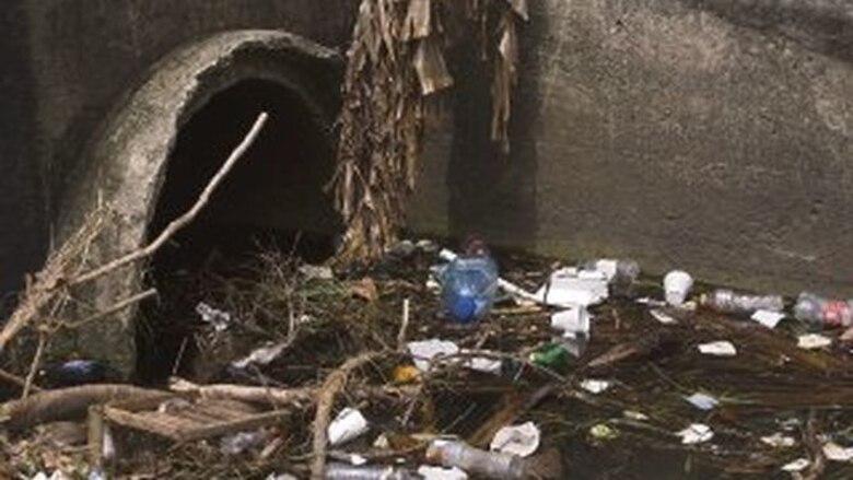 Río que brilla, río que muere