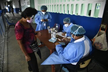En tres días se han vacunado a más de 32 mil personas en San Miguelito; continúan preparativos en el 8-8