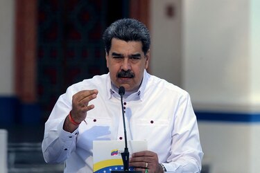 Nicolás Maduro fustiga a Guaidó en medio de negociación en México