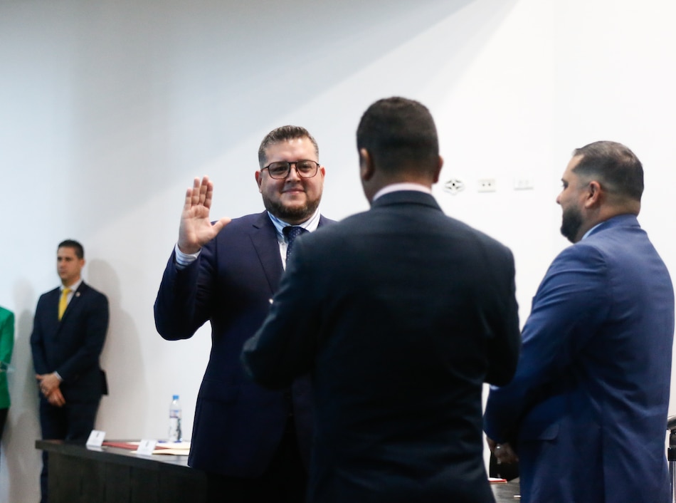 Eduardo Vásquez, de CD, presidirá la comisión de Infraestructura Pública y Asuntos del Canal; Grace Hernández, de Moca, será la vicepresidenta