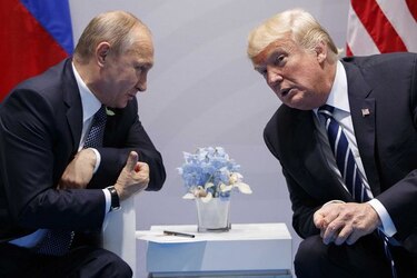 Diplomáticos de Rusia y Estados Unidos mantienen 'dura' conversación