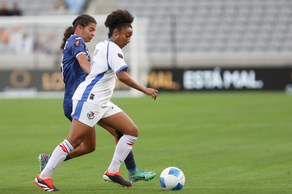 Técnico de la selección femenina anuncia una reestructuración