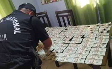 Operación Babilonia: varios aprehendidos, entre ellos un cantante de música urbana, en una investigación por peculado y falsificación de documentos