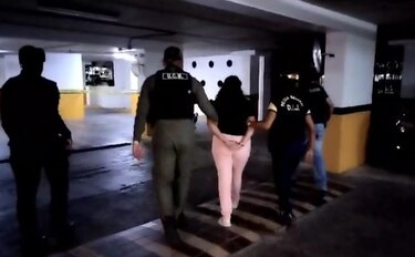 Tres personas que captaban gente para invertir en criptomonedas fueron arrestadas en Brisas del Golf y Pueblo Nuevo