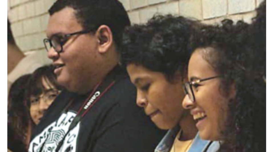 El callejón juvenil, un encuentro entre los jóvenes y la literatura