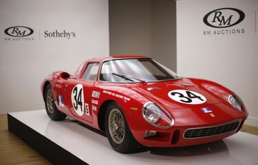 Un Ferrari de carreras se subasta en Nueva York por $14.3 millones