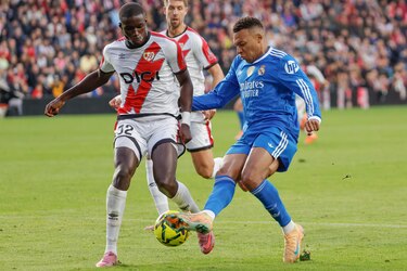 Batalla y el atrevimiento del Rayo frenan al líder Real Madrid