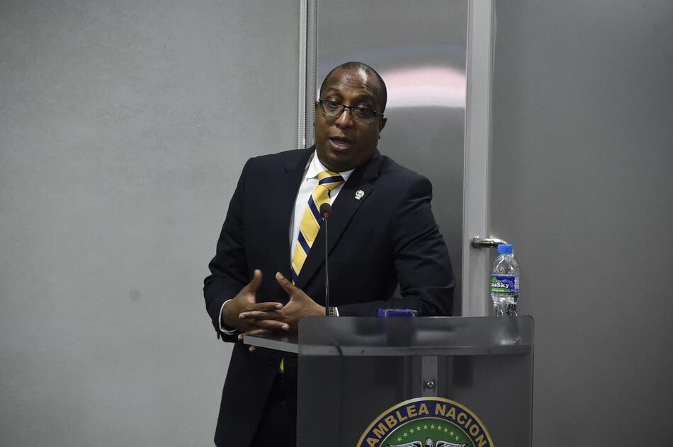 Alianza Ciudadana Pro Justicia califica de arbitraria la destitución de los fiscales Moore y Mojíca