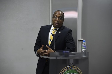 Alianza Ciudadana Pro Justicia califica de arbitraria la destitución de los fiscales Moore y Mojíca