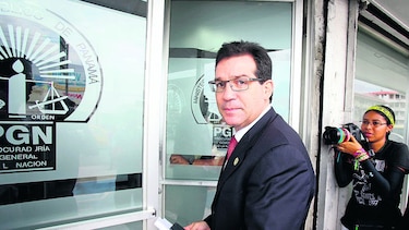 El presidente de la Corte figura entre los pinchados