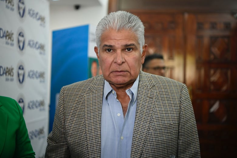 ¿De qué depende que Martinelli aparezca en la papeleta de votación?