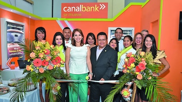 Canalbank participó en el Panamá Motor Show 2016