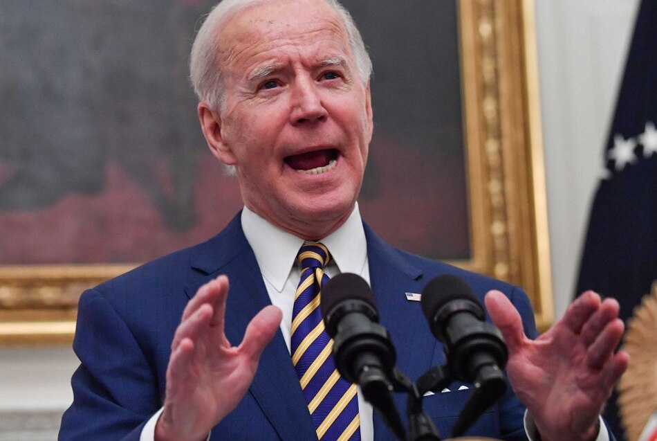 Biden anula la prohibición de Trump de que personas transgénero sirvan en las fuerzas armadas