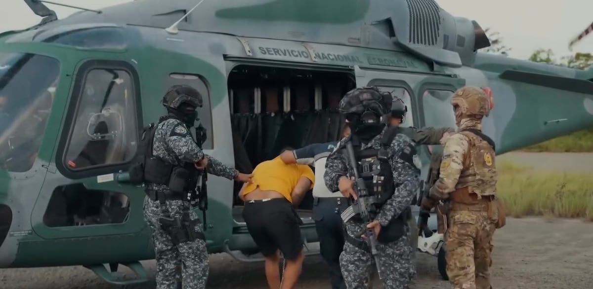 Trasladan a 29 reos de alta peligrosidad a centro penitenciario en isla Coiba