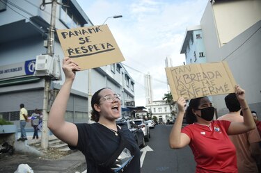 ‘¿Queremos consulta? ¡No!’, gritan miles de ciudadanos que marcharon a la Asamblea; antimotines los dispersa con gas lacrimógeno