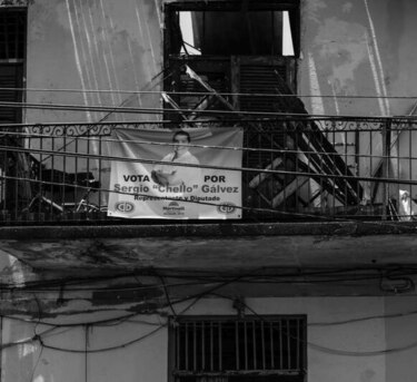 Autoridades analizan alternativas para afectados por incendio en El Chorrillo