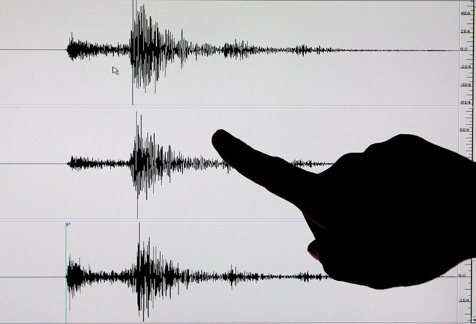 Agencia australiana confirma ‘tsunami’ tras sismo de magnitud 7.7