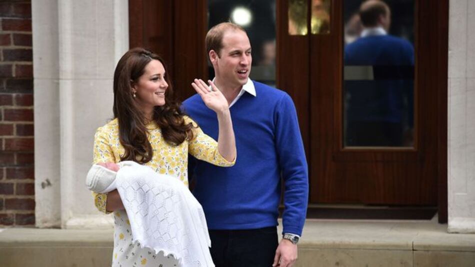 La princesa de Cambridge recibe la visita de sus abuelos