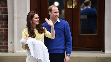 La princesa de Cambridge recibe la visita de sus abuelos
