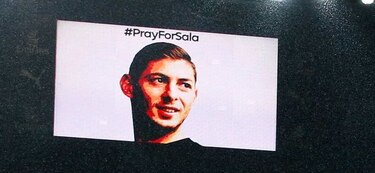 Hallan cojines de asientos y analizan si son de la avioneta en donde viajaba Emiliano Sala