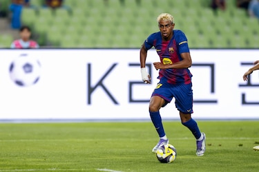 Lamine Yamal repite como candidato al trofeo Kopa al que también aspiran Cubarsí y Huijsen