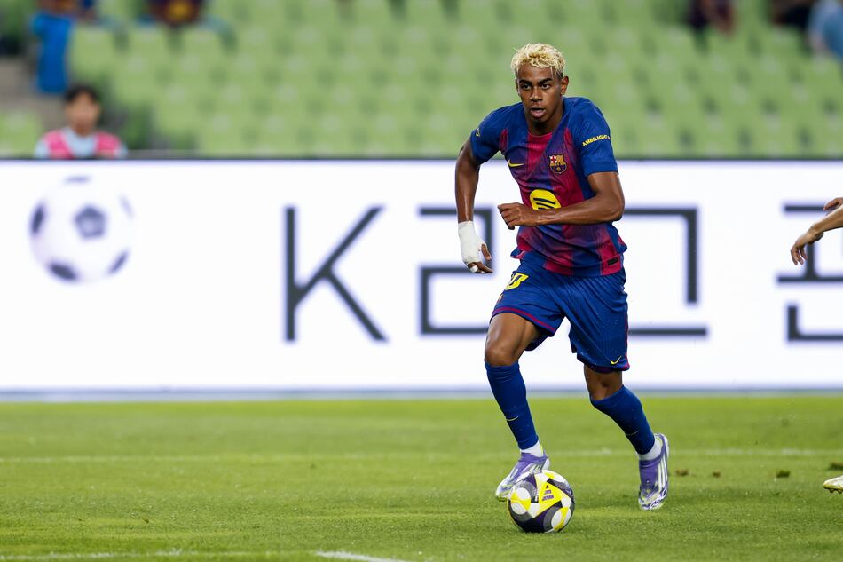 Lamine Yamal repite como candidato al trofeo Kopa al que también aspiran Cubarsí y Huijsen