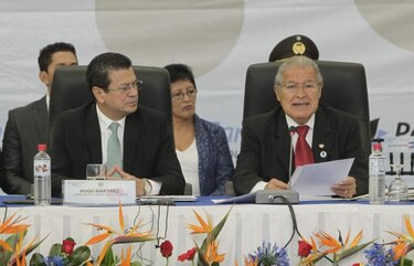 El Salvador formaliza ingreso a Petrocaribe