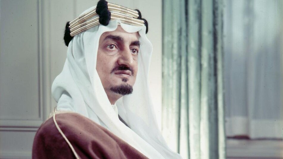 El rey que murió asesinado cuando iba a besar a su sobrino, en un regicidio que sacudió a Arabia Saudita hace 50 años