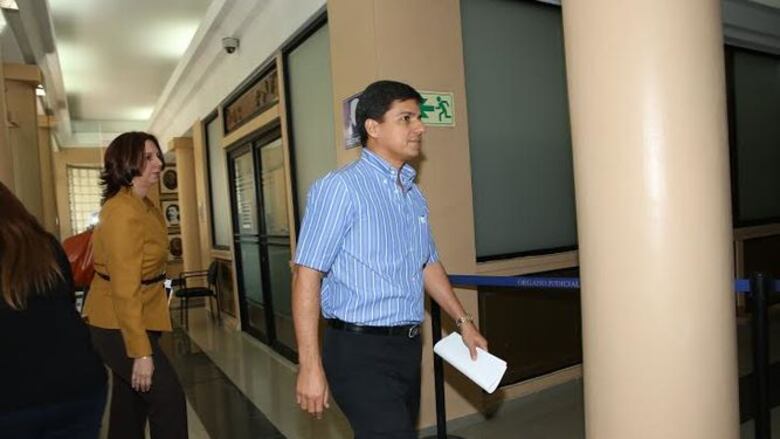 Termina audiencia del caso de la comida deshidratada